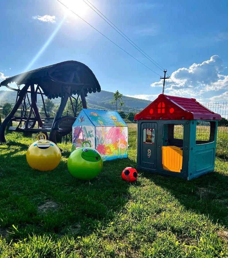 A-Frame Bucovina- Paradis Bucovinean Capu Cimpului Экстерьер фото